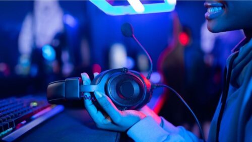 Các yếu tố gây vọng âm trong không gian chơi game